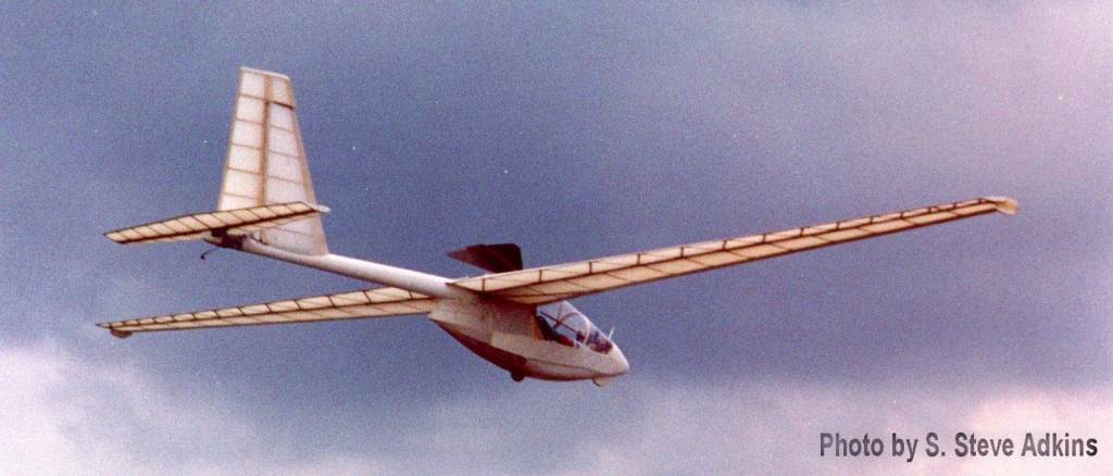 Carbon Dragon, Pilot: Gary Osoba, Photo by S. Steve Adkins